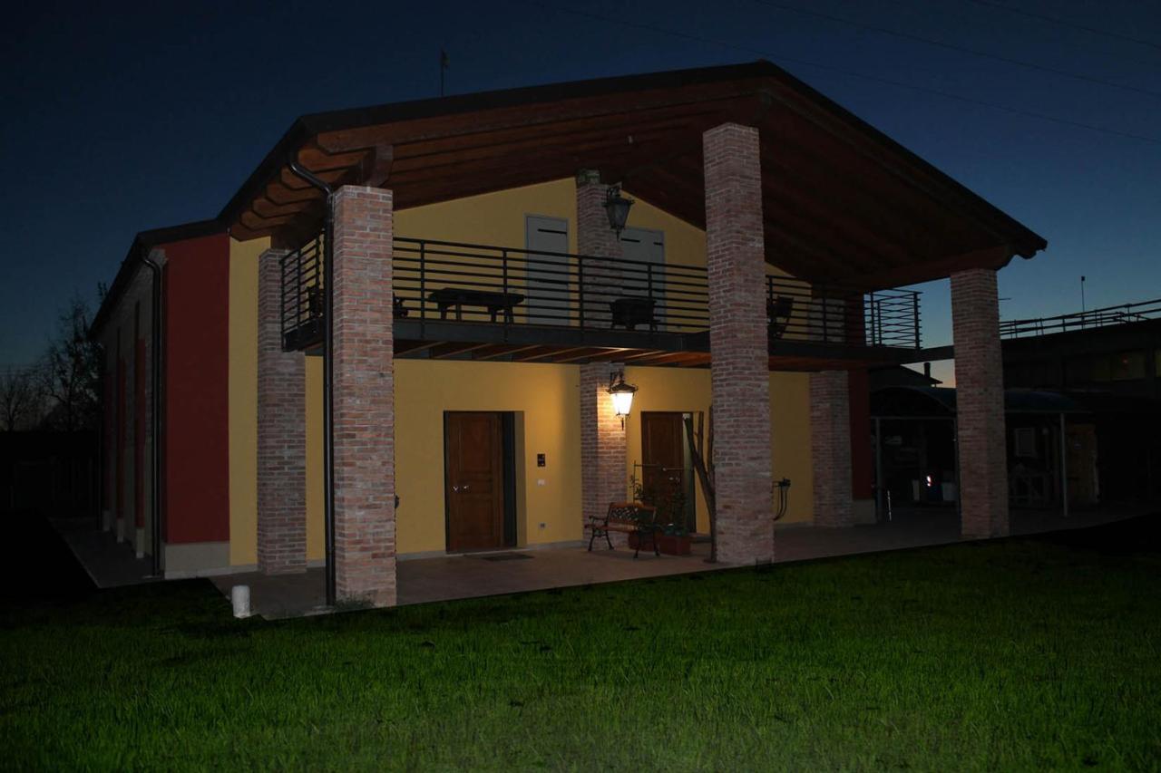 Corte Nuova B&B Bagnolo San Vito エクステリア 写真