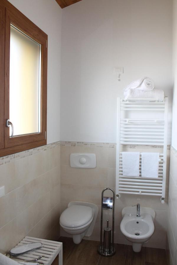 Corte Nuova B&B Bagnolo San Vito エクステリア 写真